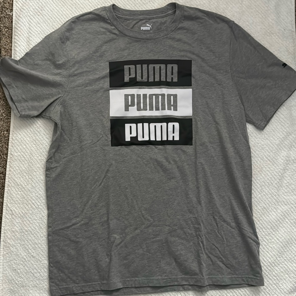 Men’s Puma T-Shirt Size L